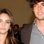 Esposa de Kaká se irrita com chamada de revista sobre traição