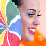 Álbum de Katy Perry ultrapassa 1 milhão de cópias vendidas