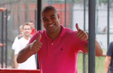 Adriano está de volta ao Flamengo
