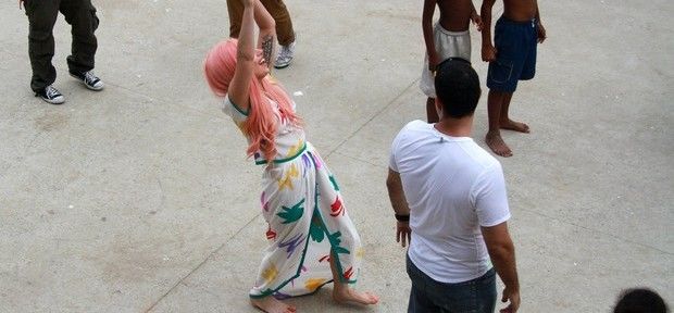 Lady Gaga visita comunidade do Cantagalo, na Zona Sul do Rio de Janeiro