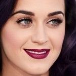Katy Perry pretende lançar linha de roupas 