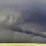 Tornado Causa Devastação em Oklahoma