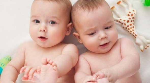 Dicas para pais: mitos e verdades sobre a criação de gêmeos