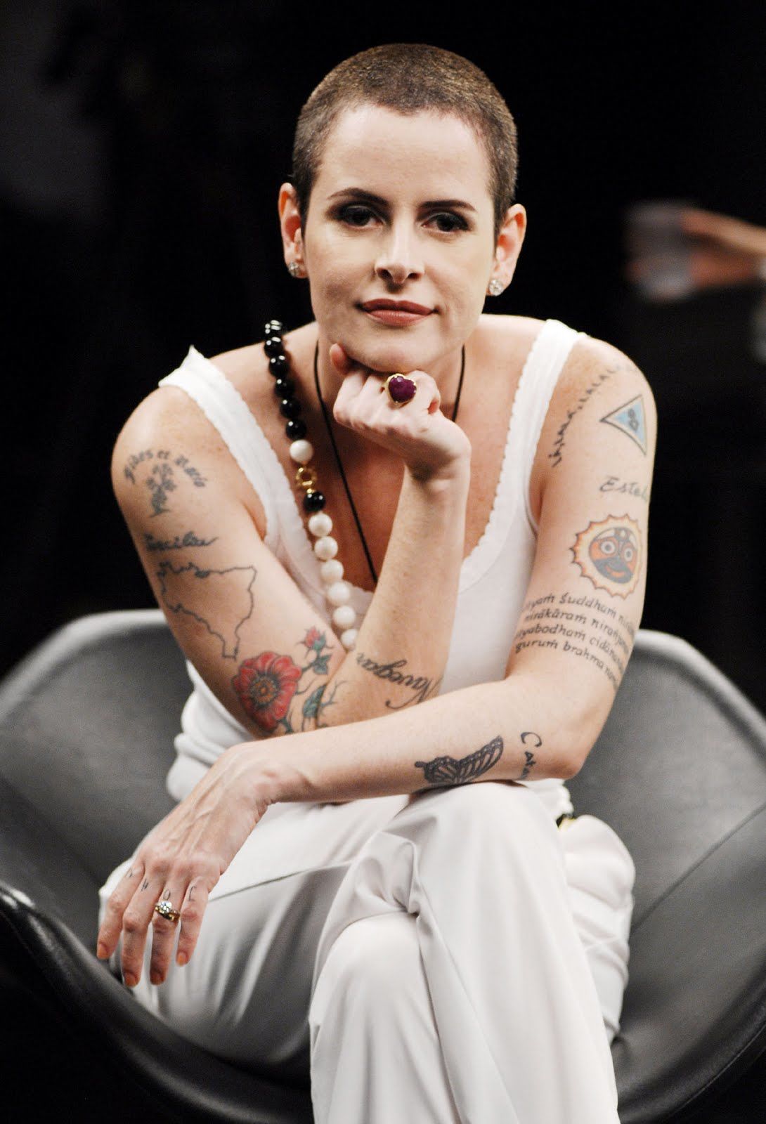 Fernanda Young - Artistas Famosos E Celebridades No Clickgrtis