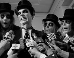 Letras de Kuolleet Intiaanit