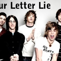 Letras de Four Letter Lie