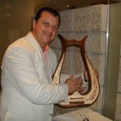 Letras de Fernel Monroy