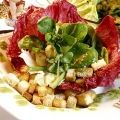 Receita Salada de Três Folhas com Crôutons e Pesto