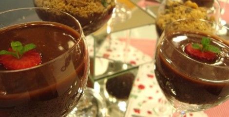 Receita Creme de Chocolate com Farofa de Farinha Láctea