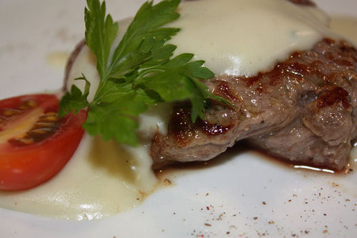Receita Filé ao Molho de Quatro Queijos