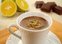 Receita Chocolate Quente com Laranja