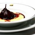 Receita Polenta Doce com Pêra e Calda de Vinho Tinto