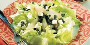 Receita Salada de Alface, Pera e Pesto de Hortelã