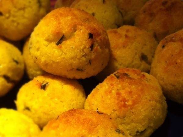 Receita Bolinho de Arroz Assado e com Queijo