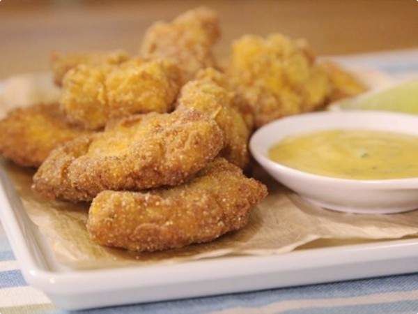 Receita Nuggets Caseiros com Molho de Mostarda e Mel