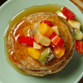 Receita Panquecas Americanas com Frutas e Mel