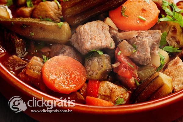 Receita Carne de Porco com Quiabo