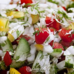 Receita Salada de Repolho, Pepino, Tomate e Pimentão