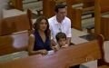 Théo, Lucimar e Junior se emocionam na missa em homenagem a Morena - Foto: Divulgação Globo