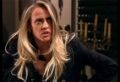 Priscila atira na direção de Sabrina e foge - Foto: Divulgação Record