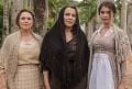 Emília, Lívia e Anita chegam a Belarrosa - Foto: Divulgação Globo