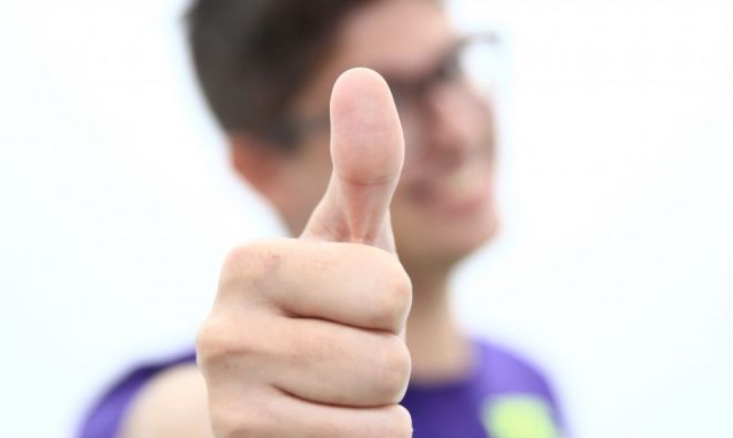 7 gestos que parecem comuns, mas podem criar