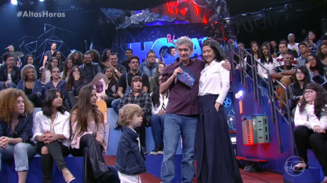 Mulheres de famosos preferem anonimato Serginho e Fernanda