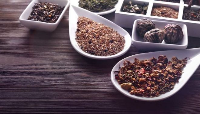 Tipos de chá para consumir ao  longo do dia