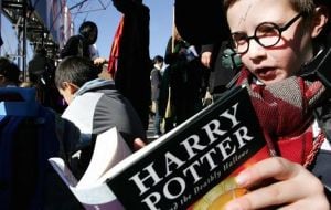 Dois novos livros sobre Harry Potter serão lançados em breve