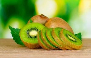 7 maneiras diferentes de comer o kiwi