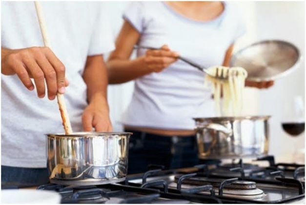 Você não precisa comer congelados: veja livros para aprender cozinhar bem