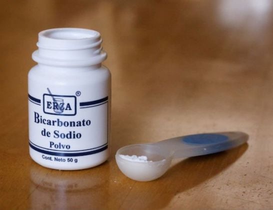 5 utilidades para o bicarbonato de sódio nos cuidados com a pele e o cabelo