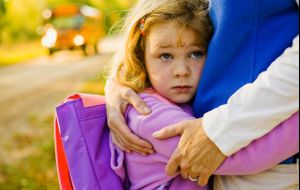 Como lidar com a ansiedade de separação da criança ao entrar na escola