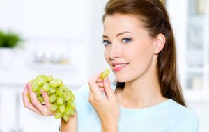 8 razões para comer uvas diariamente