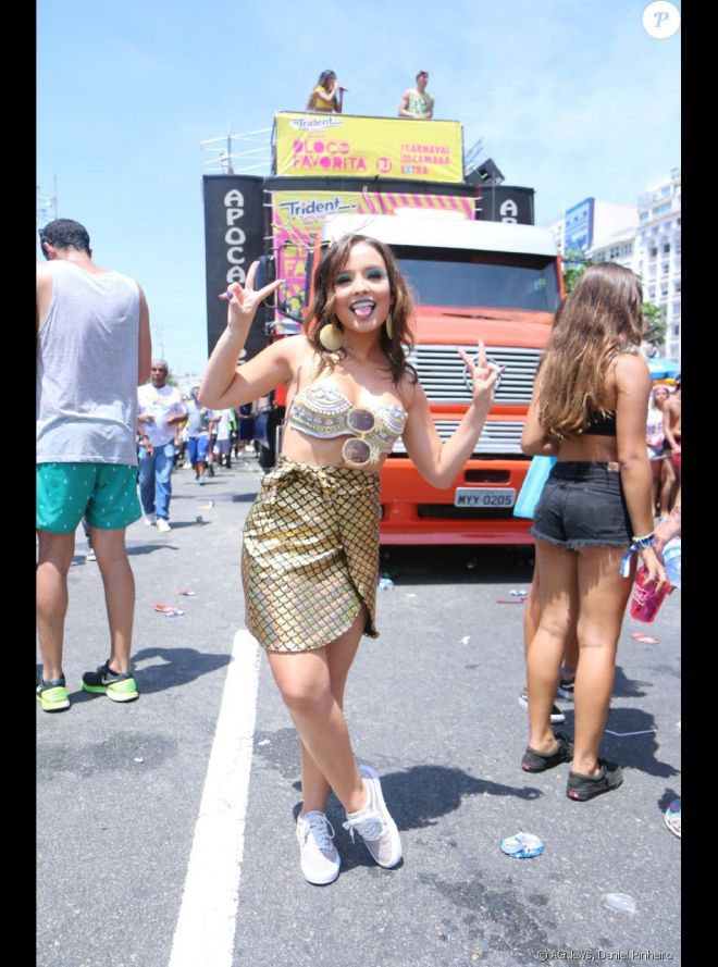 Veja alguns trajes usados pelos famosos durante o carnaval 2018.