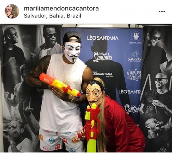 Veja alguns trajes usados pelos famosos durante o carnaval 2018.