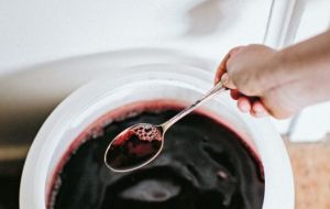 Os benefícios do vinagre de vinho tinto