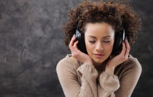 12 situações em que a música afeta seu cérebro