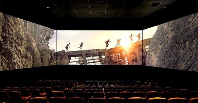 Cinemas investem em salas com três telões