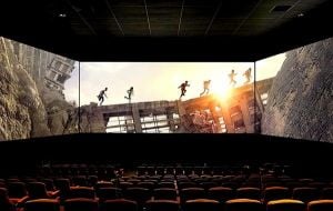 Cinemas investem em salas com três telões