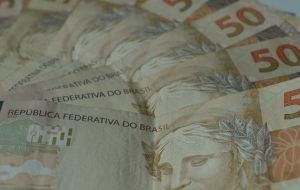 3 formas fáceis de investir seu dinheiro hoje