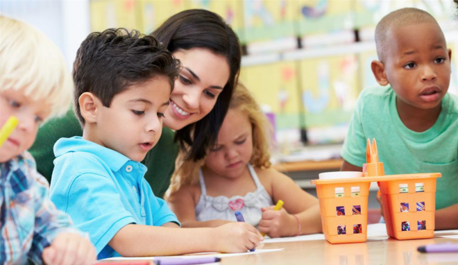 Dicas para escolher a escolinha dos filhos