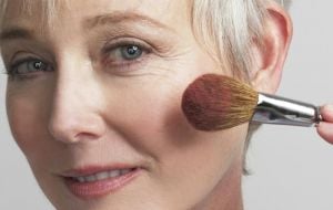 Dicas de maquiagens para peles de pessoas idosas
