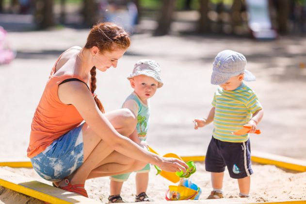 Dicas para pais cuidarem das crianças no verão