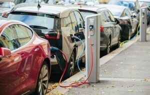 O que levar em consideração na hora de comprar um carro elétrico?