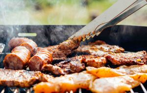 Dicas para fazer um churrasco gostoso e barato