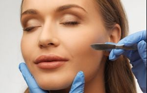 Dermaplaning: Saiba mais sobre essa técnica de embelezamento