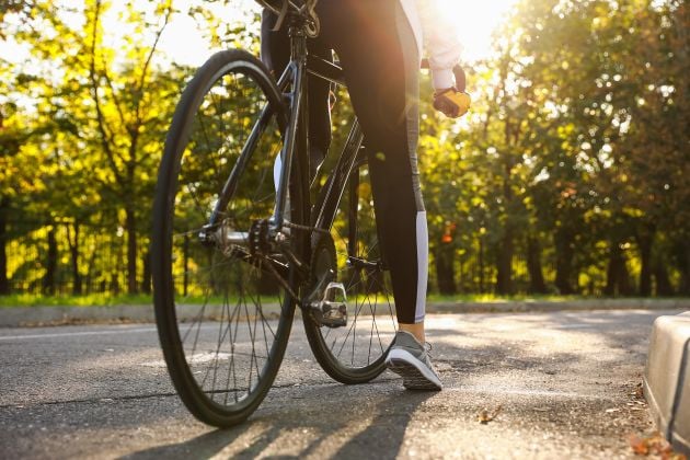 Como perder peso pedalando? Confira dicas de como começar!