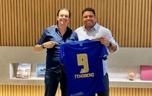 Ronaldo e Cruzeiro, será que esse match vai dar casamento mesmo?