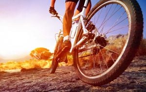 Vai pedalar? 5 dicas para não sofrer nos dias mais quentes. 